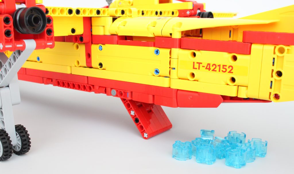 LEGO Technic 42152 Firefighter Aircraft review 17 1024x606