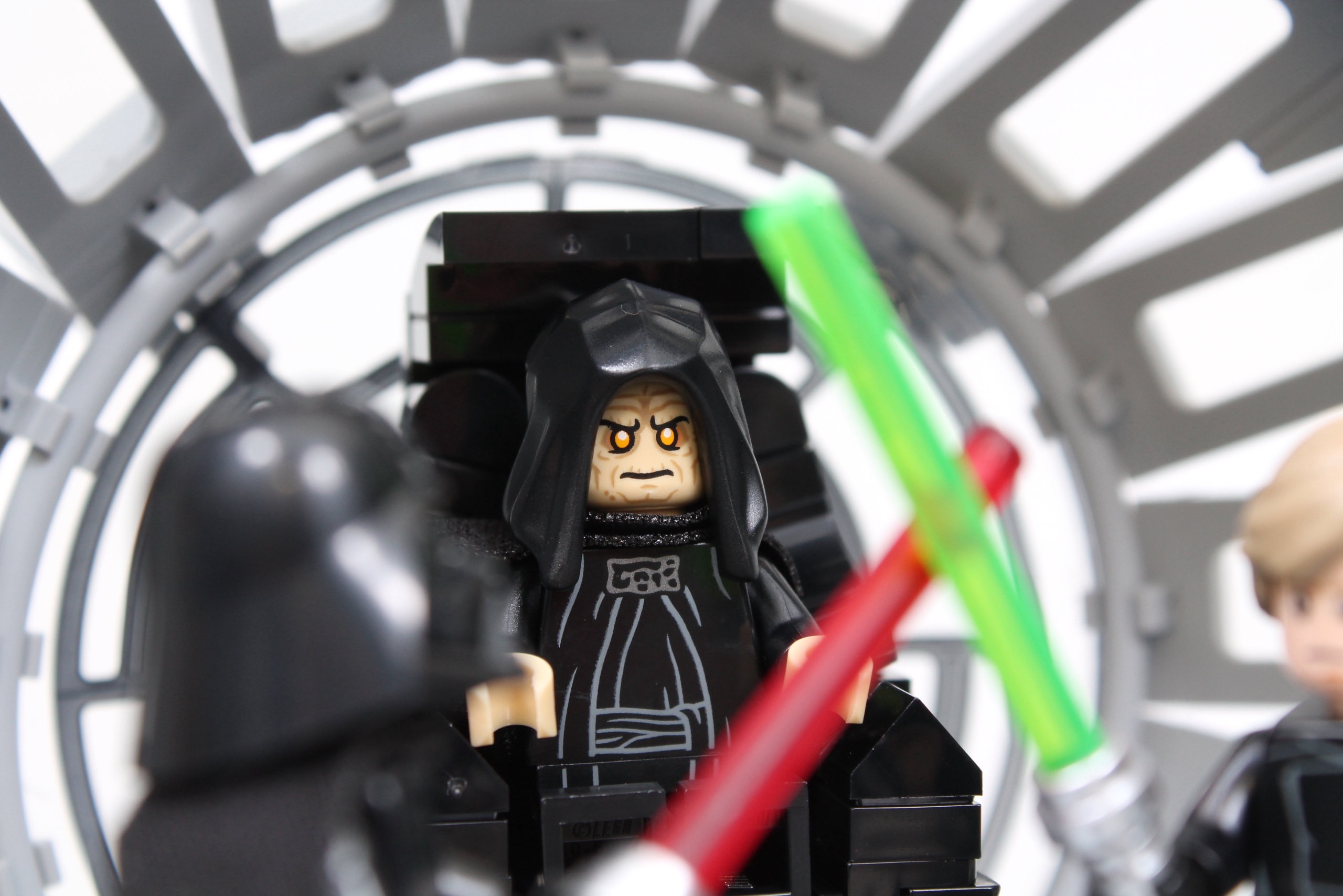 LEGO Star Wars 75352 Emperors Throne Room Diorama review 10 scaled