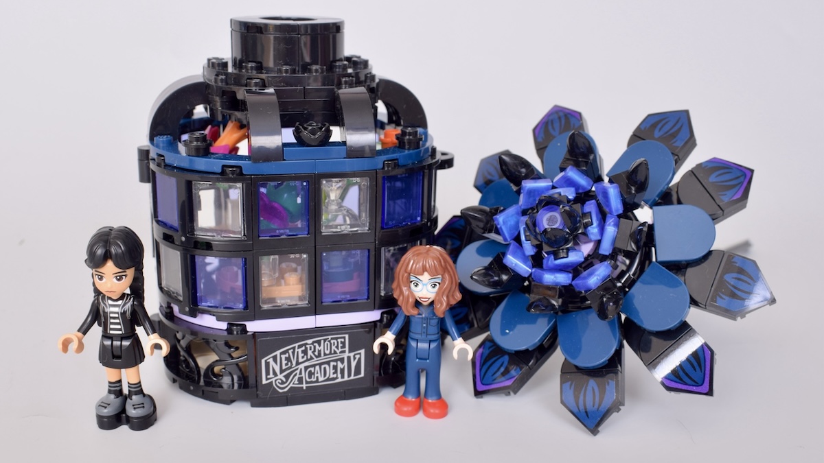LEGO Wednesday 76784 Black Dahlia Flower review