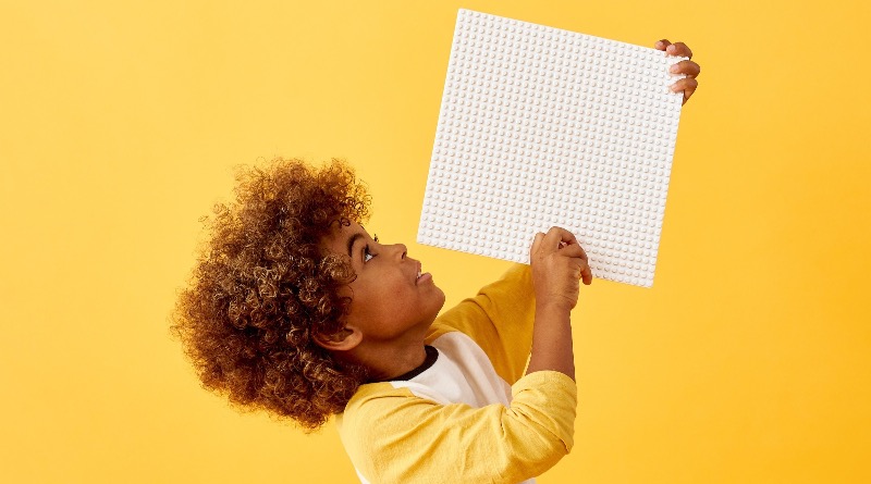 Is the LEGO Group about to discontinue its traditional baseplates?