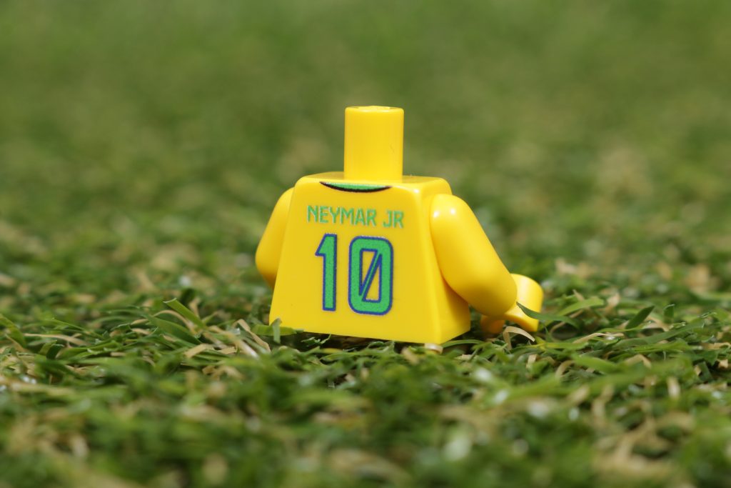 LEGO Football minifigures FIFA World Cup 2022 Qatar Brazil Argentina USA Messi Neymar McKennie FireStar Toys review 8 1024x683