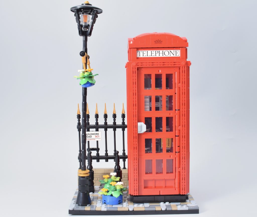 LEGO Ideas 21347 Red London Telephone Box review 1 1024x863