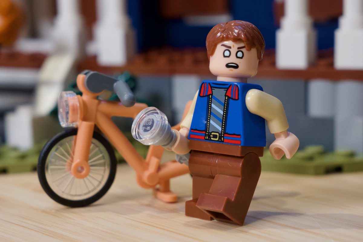 LEGO Icons 11370 Stranger Things The Creel House review 91 1200x800