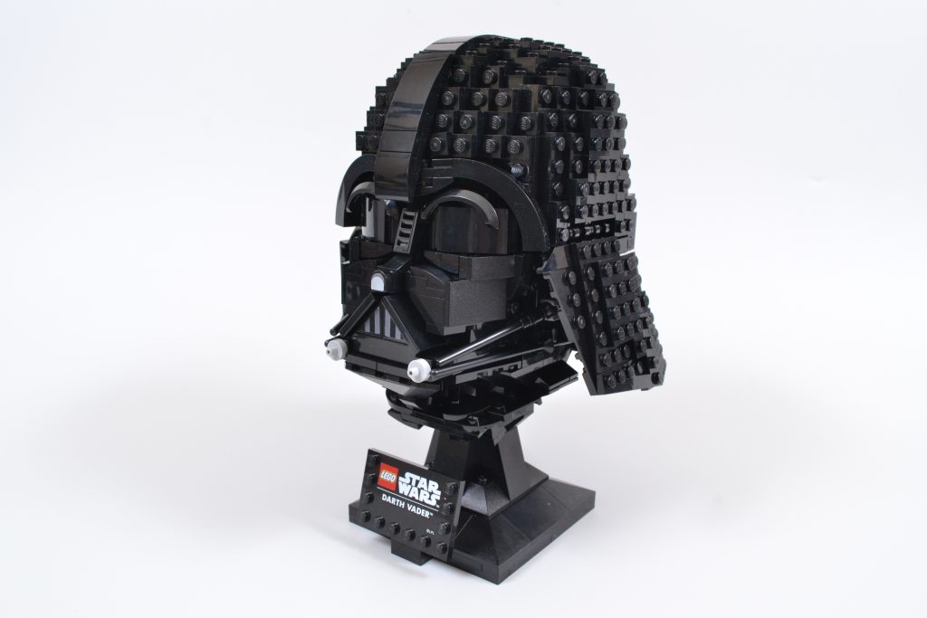 LEGO Star Wars 75304 Darth Vader 2 1024x683