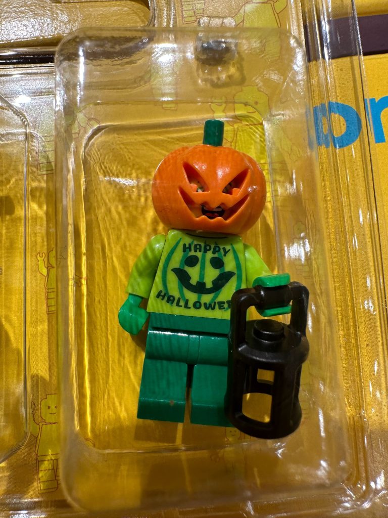 LEGO Autumn Build a Minifigure Pumpkin 768x1024