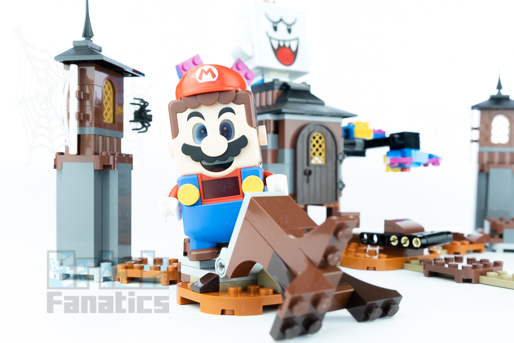 LEGO Super Mario 71377 King Boo and the Haunted Yard 9