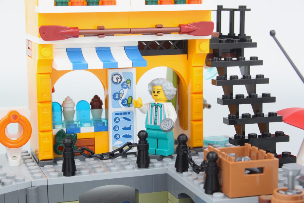 lego city 60422 Seaside Harbor with Cargo Ship review 19 min 1024x683