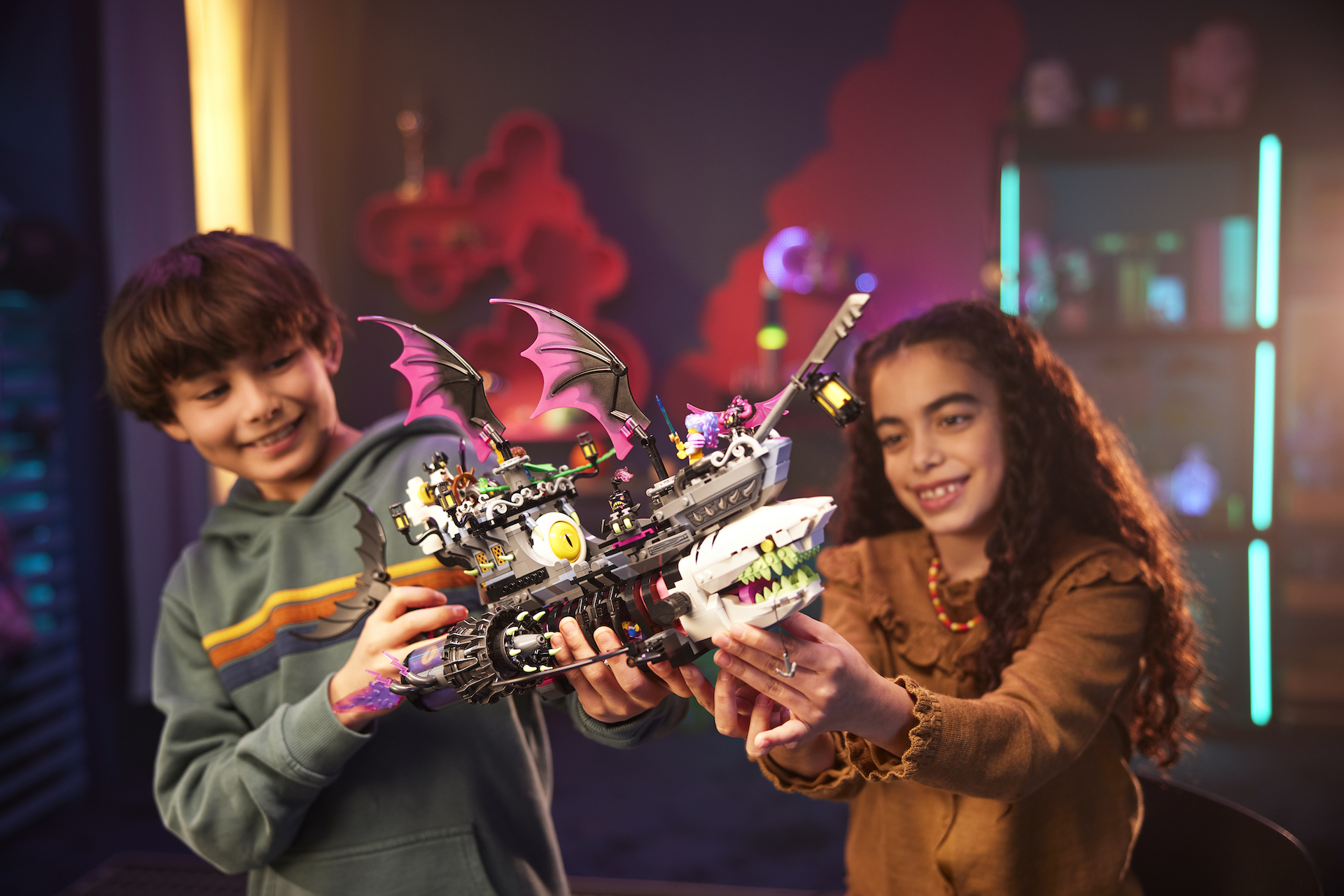 LEGO DREAMZzz 71469 Nightmare Shark Ship 9