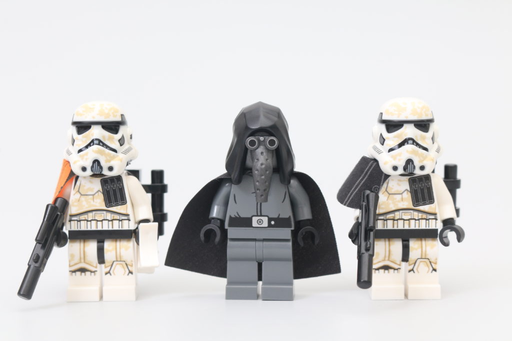 LEGO Star Wars 75290 Mos Eisley Cantina review 7
