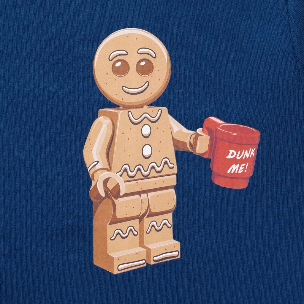 LEGO 5008218 Gingerbread Man T Shirt Close Up 1024x1024