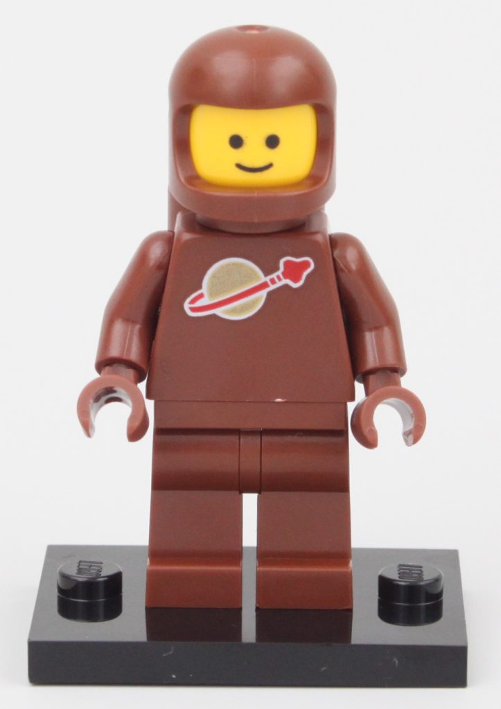LEGO Collectible Minifigures 71037 Series 24 review Brown Astronaut and Spacebaby 3 723x1024