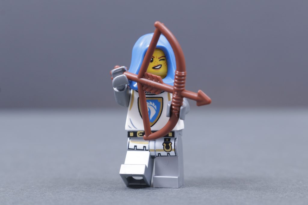 31168 Medieval Horse Knight Castle minifigures comparison 3 1024x683