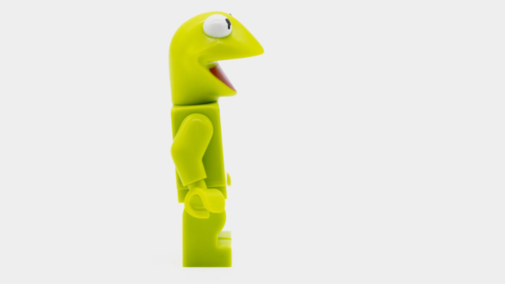 LEGO Collectible Minifigures 71033 The Muppets Kermit 4 1024x576