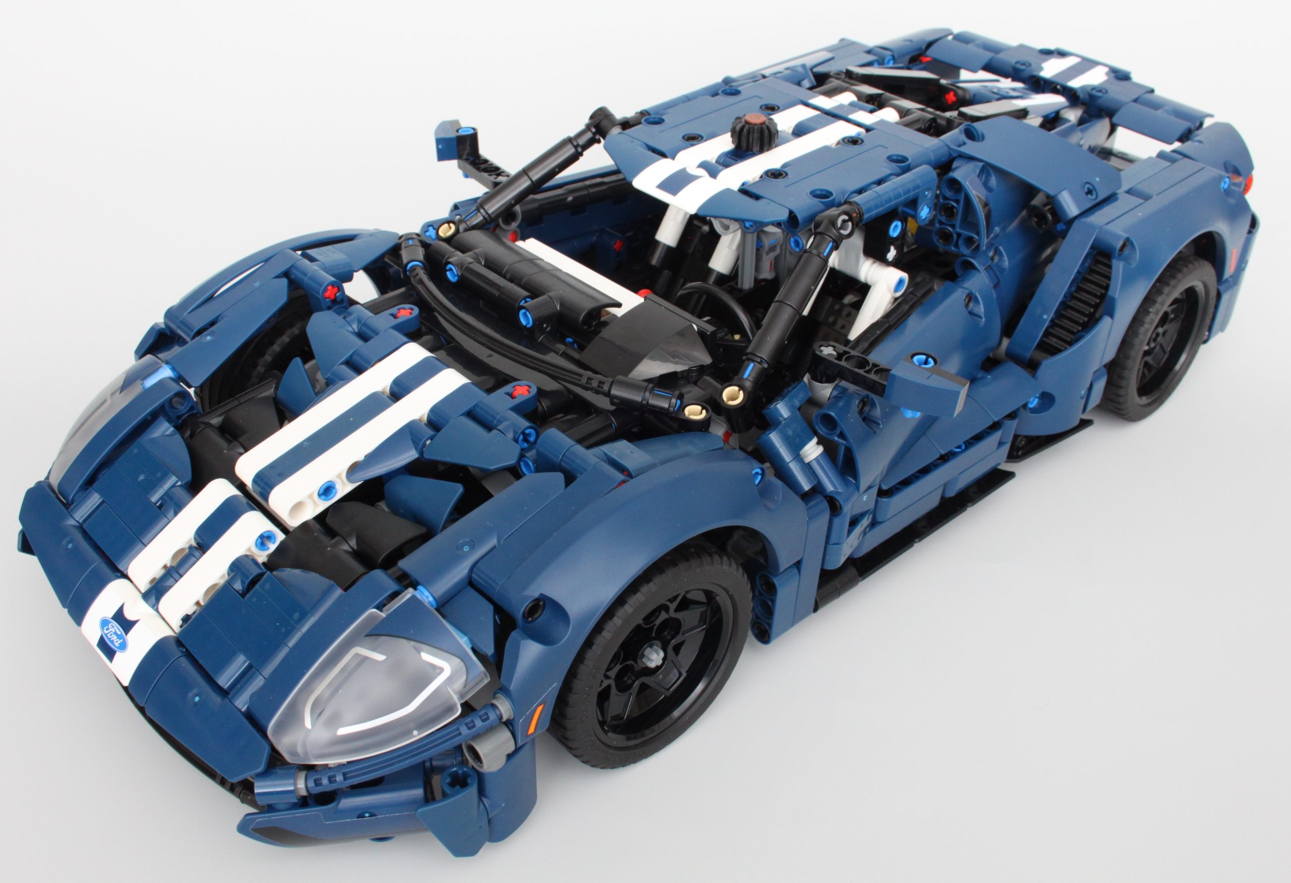 LEGO Technic 42154 2022 Ford GT review 31 scaled