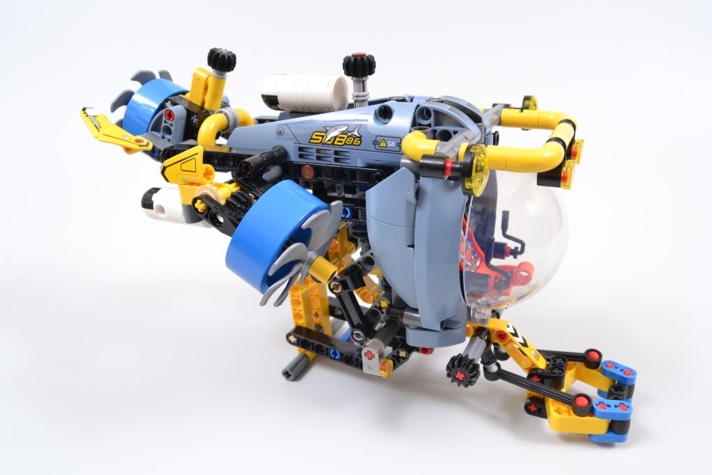LEGO Technic 42201 Deep Sea Research Submarine 22 1024x683