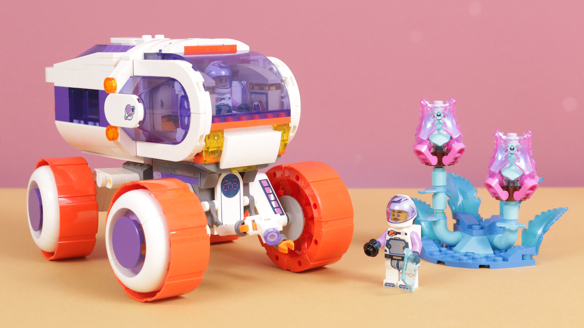 LEGO Friends 42602 Space Research Rover: from mini-dolls to minifigures