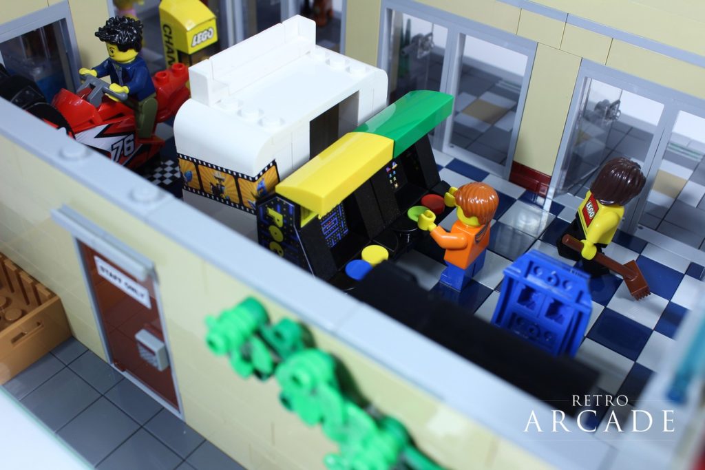 LEGO Ideas Retro Arcade 5