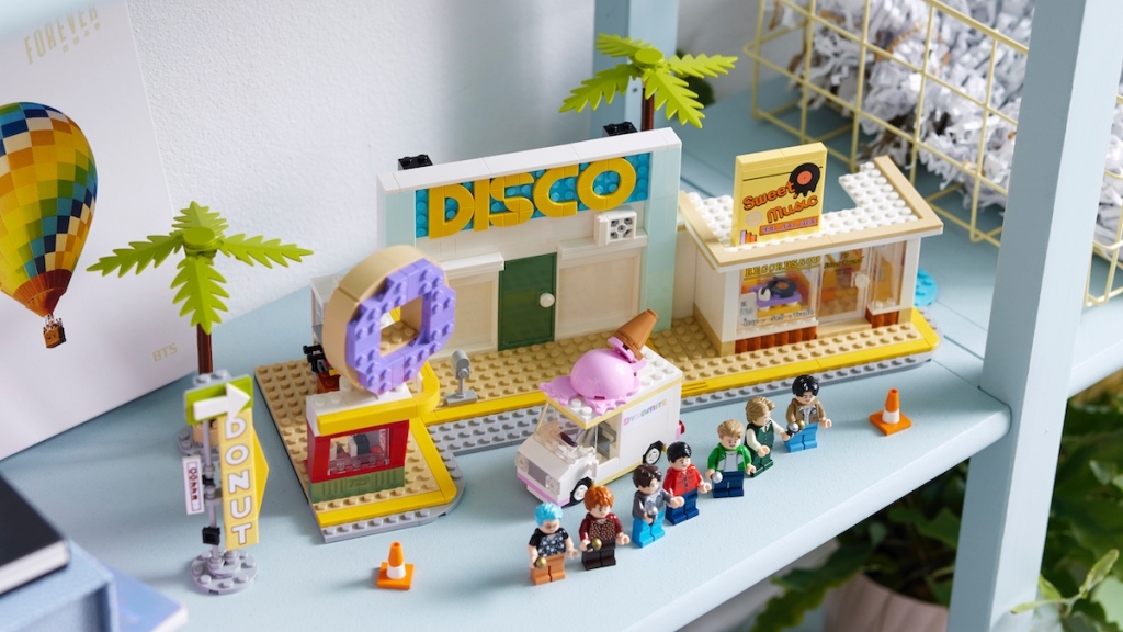 LEGO Ideas 21339 BTS Dynamite featured 3 1024x576