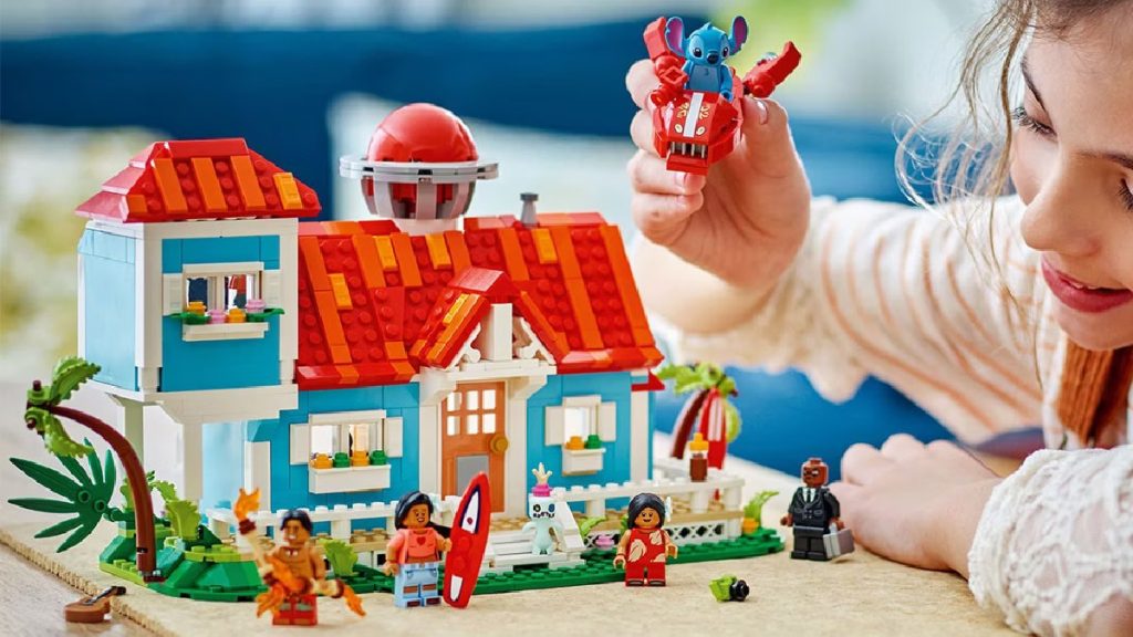 lego disney 43268 Lilo and Stitchs Beach House lifestyle featured 1024x576