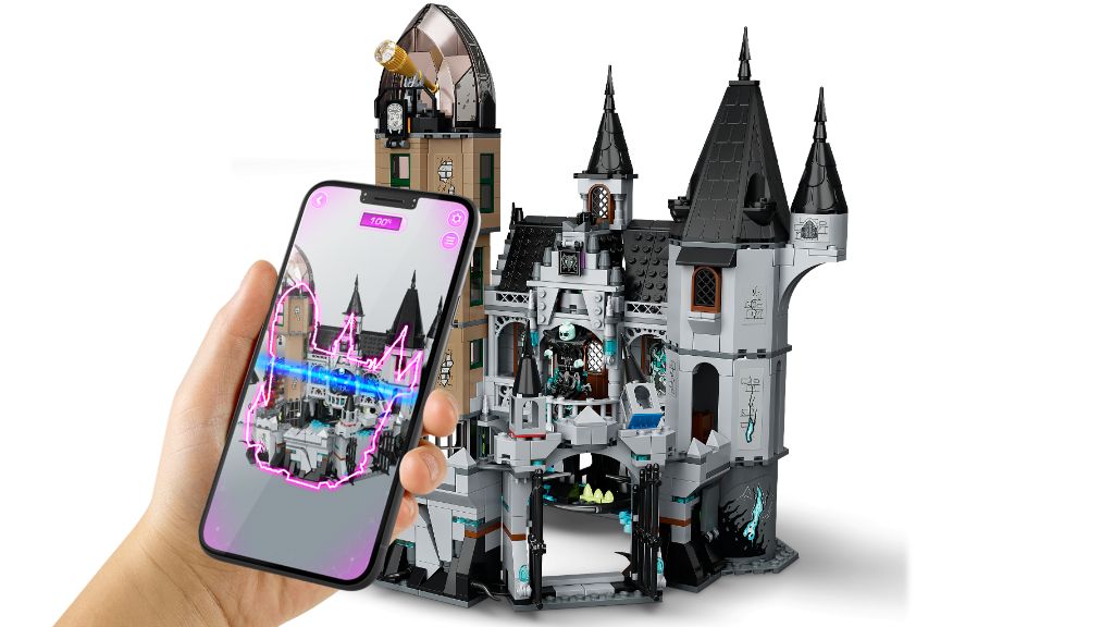 LEGO Hidden Side 70437 Castle of Mystery 9