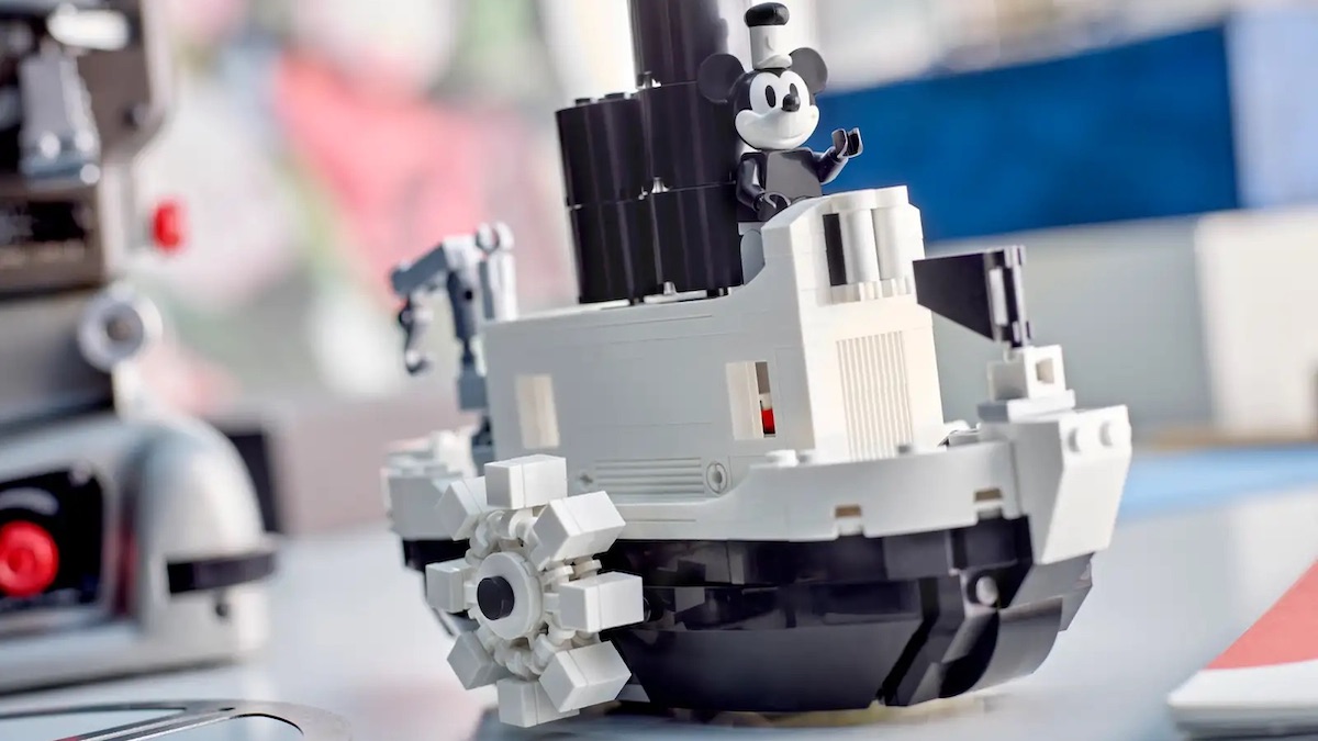 LEGO Disney Mini Steamboat Willie is a neat set that's worth the minimum spend