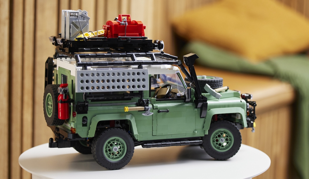 LEGO Icons 10317 Land Rover Classic Defender 90 visual tour 3 1024x594