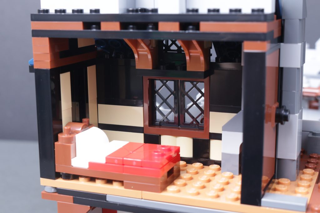 LEGO Creator 3 in 1 31168 Medieval Horse Knight Castle review 20 1024x683