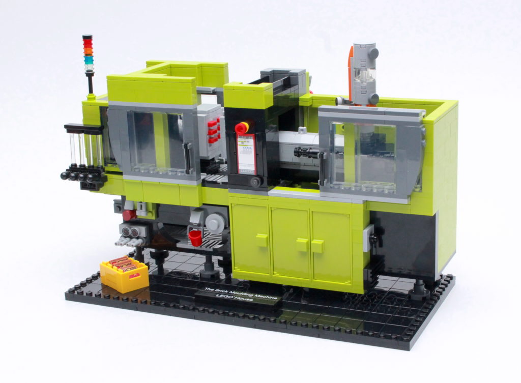 LEGO House 40502 The Brick Moulding Machine review 1
