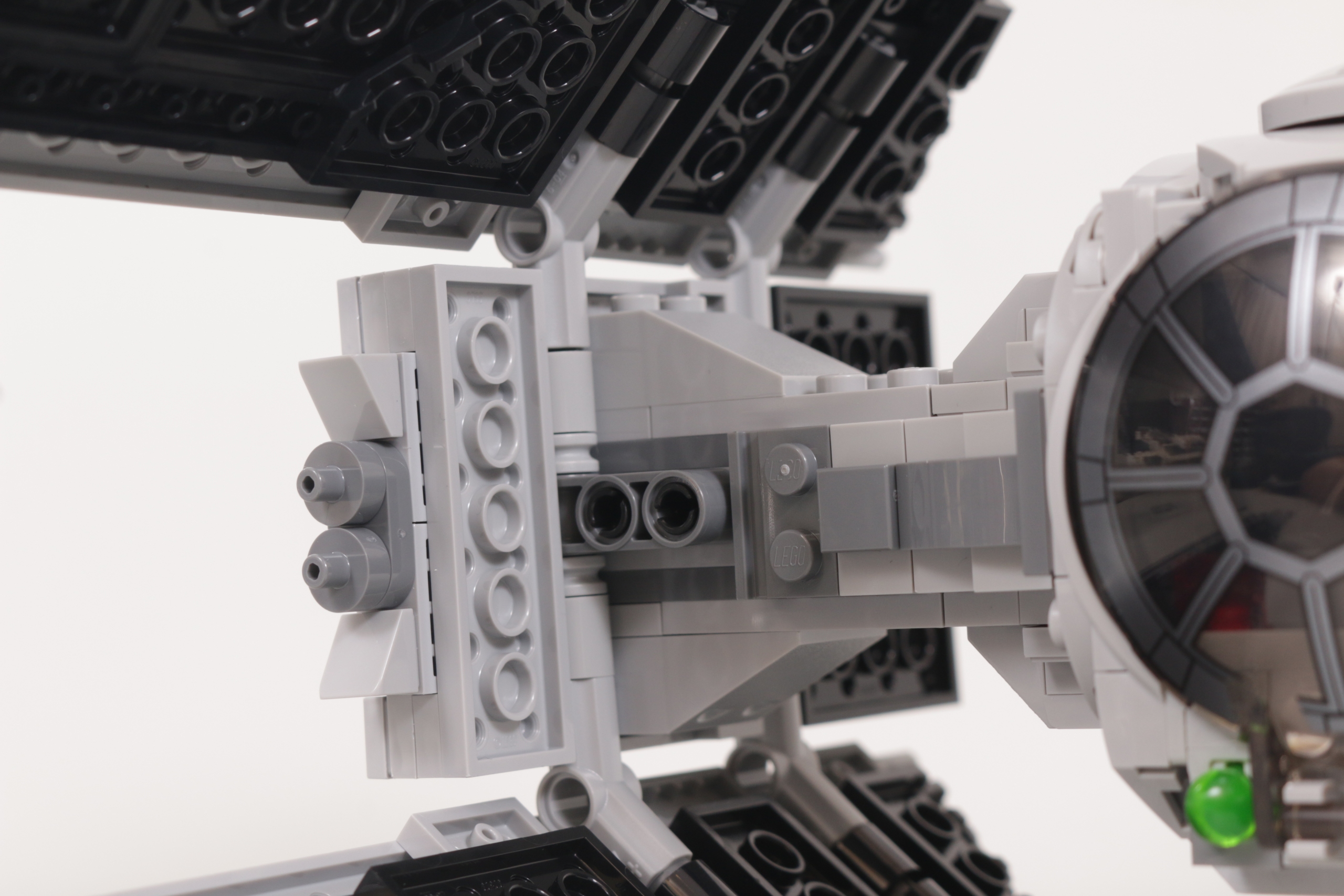 LEGO Star Wars 75348 Mandalorian Fang Fighter vs. TIE Interceptor review 21 scaled
