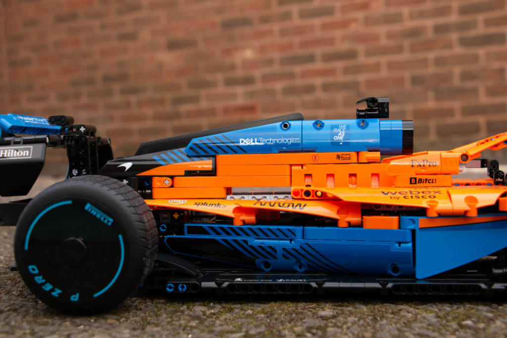 LEGO Technic 42141 McLaren Formula 1 Race Car review 32 1024x683