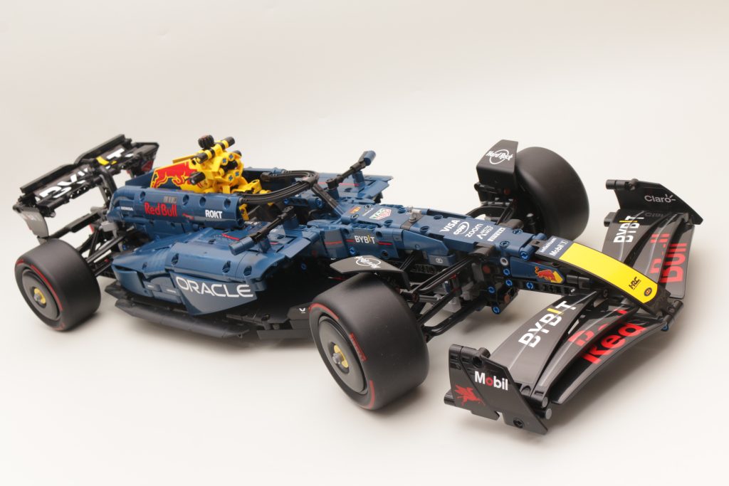 LEGO Technic 42206 Oracle Red Bull Racing RB20 F1 Car review 17 1024x683