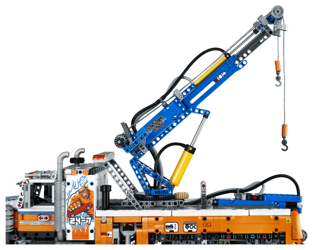 LEGO Technic 42128 Heavy duty Tow Truck 6