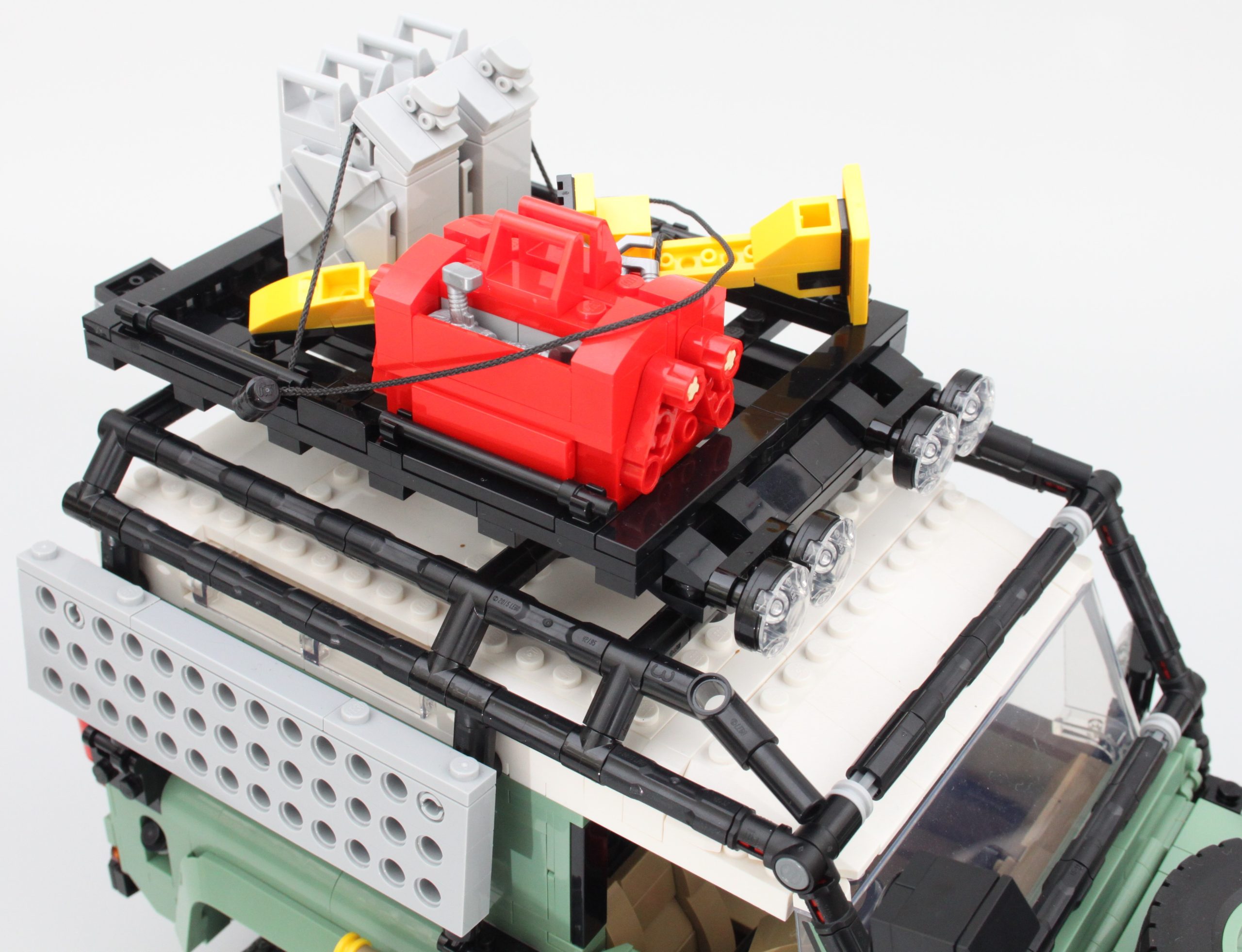 LEGO ICONS 10317 Land Rover Classic Defender 90 review 31 scaled