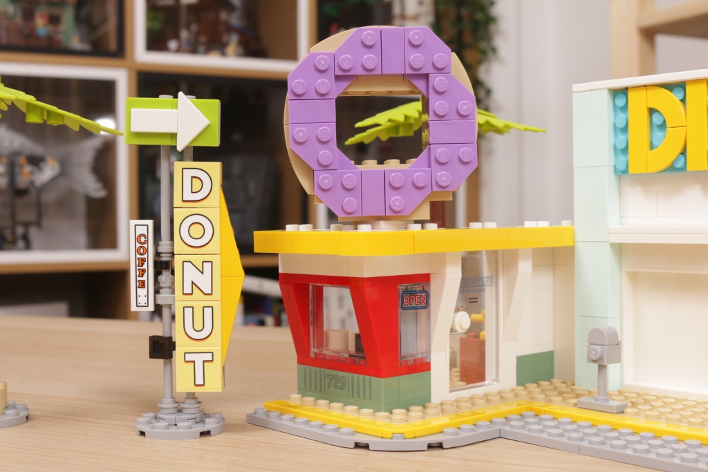 LEGO Ideas 21339 BTS Dynamite Bangtan Boys Jin Suga j hope RM Jimin V Jung Kook review 77 1024x683