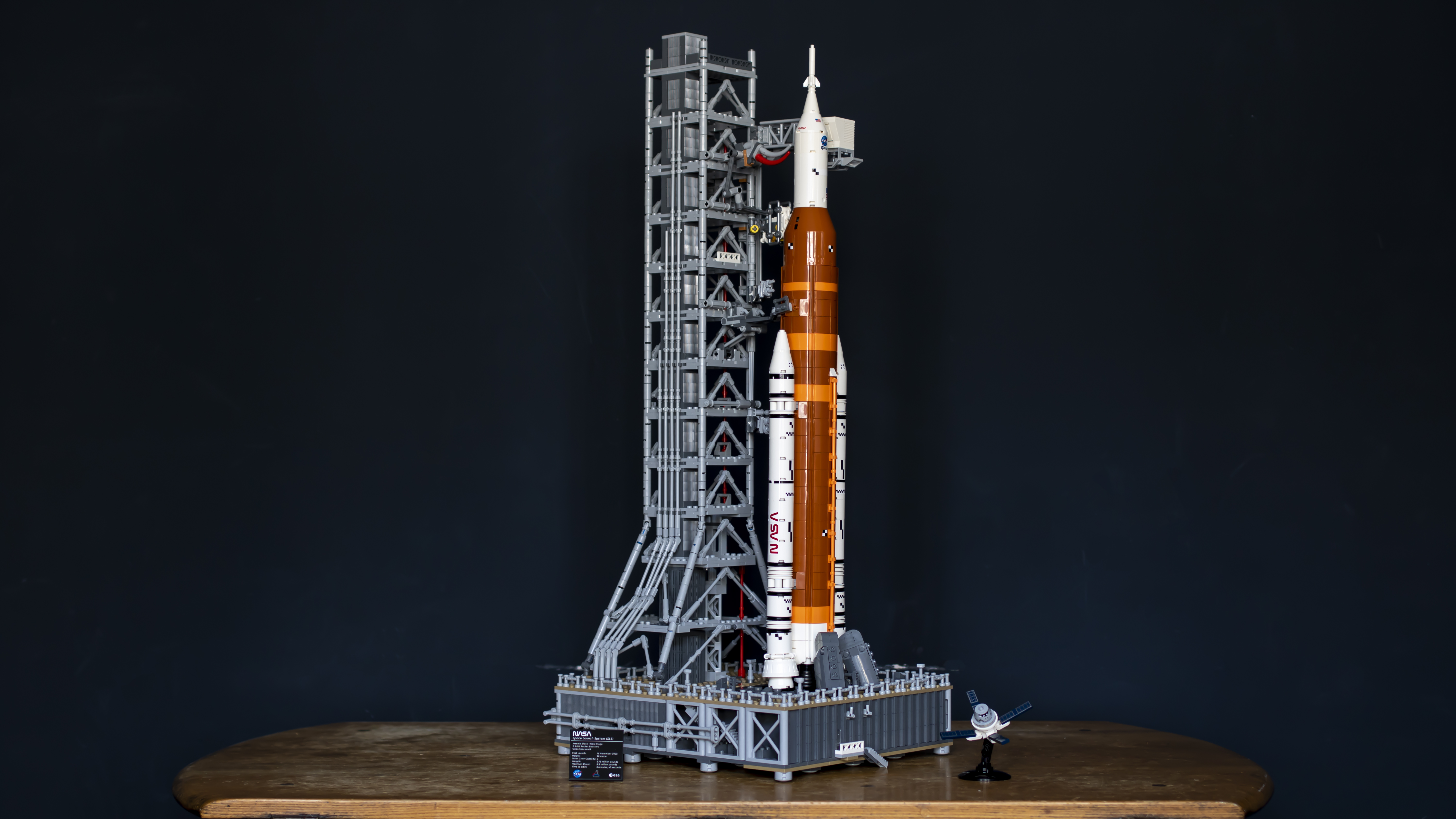 LEGO Icons 10341 NASA Artemis Space Launch System review