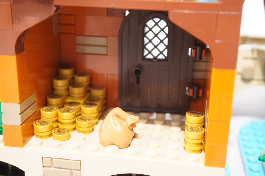 LEGO Bricklink Designer Program The Thieves of Tortuga review 24 1024x683