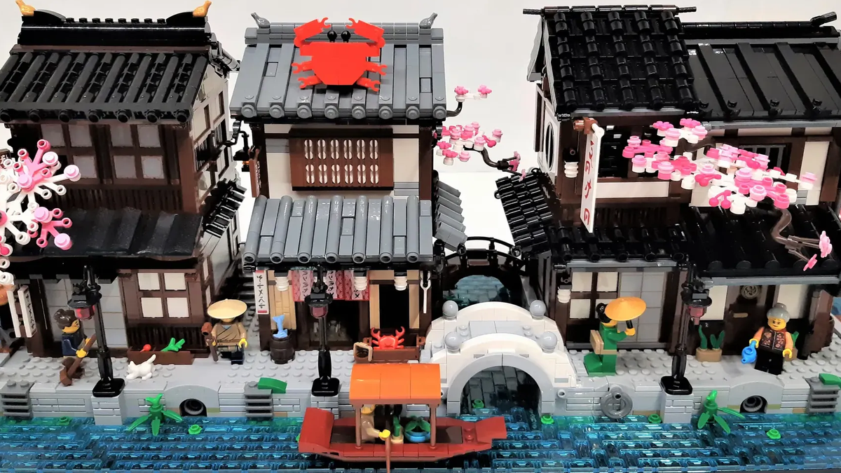 Traditional Japanese Village scores 10,000 votes on LEGO Ideas