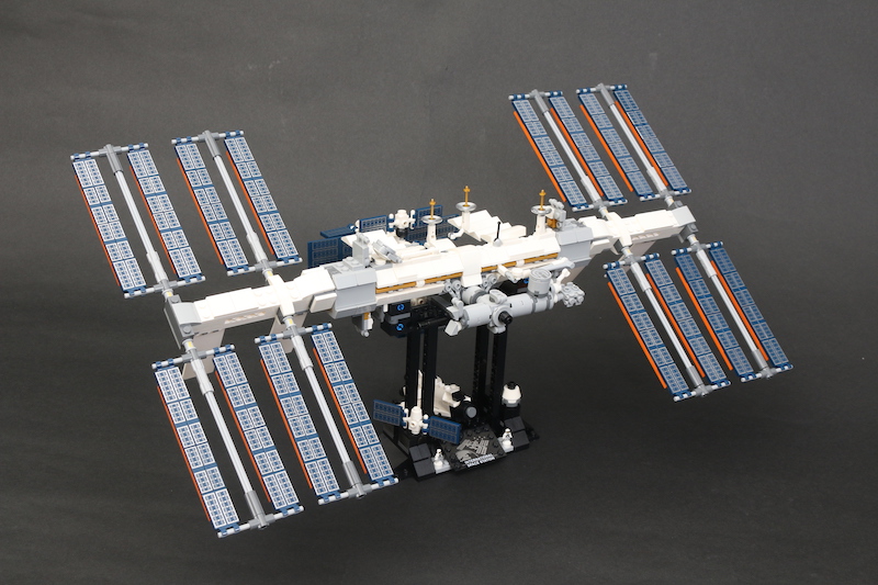 LEGO IDEAS 21321 International Space Station review 1 1