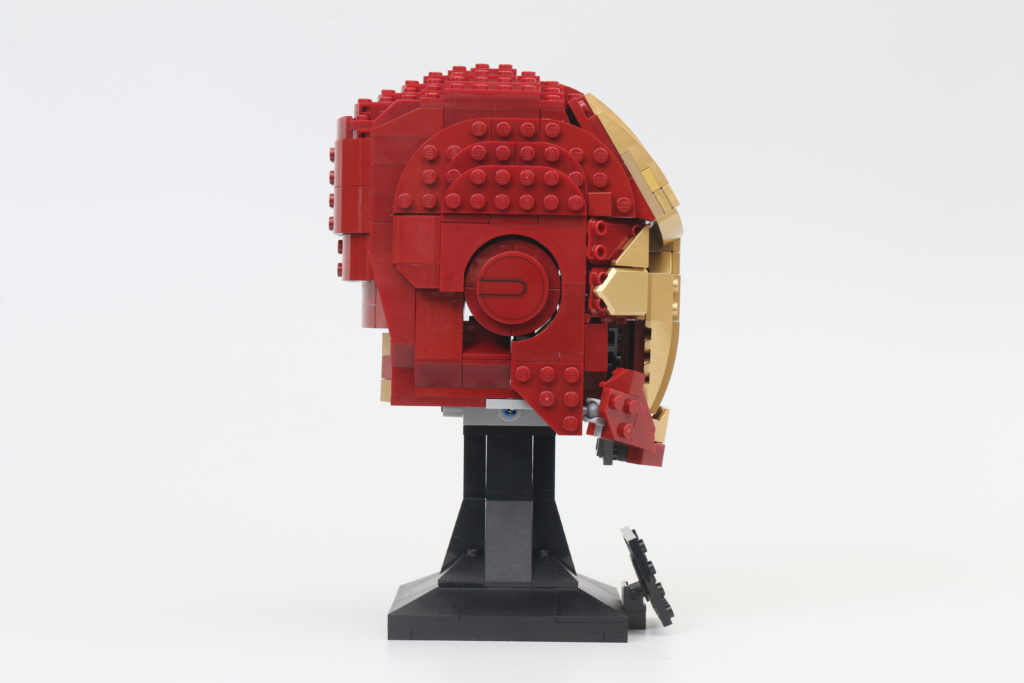 LEGO Marvel 76165 Iron Man Helmet review 4