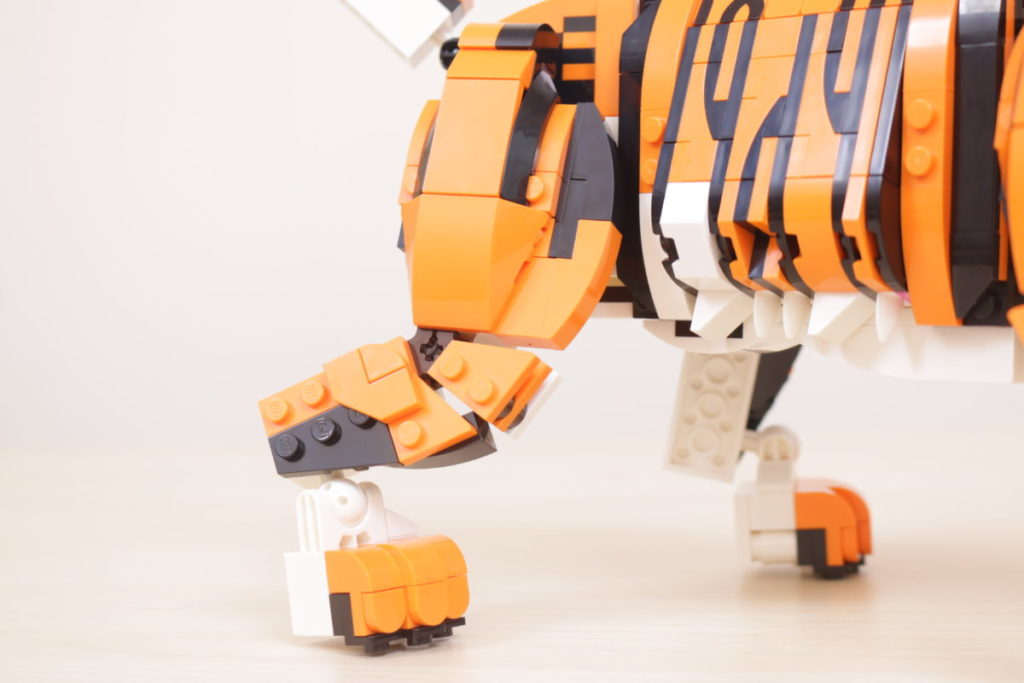 LEGO Creator 3 in 1 31129 Majestic Tiger review 13 1024x683