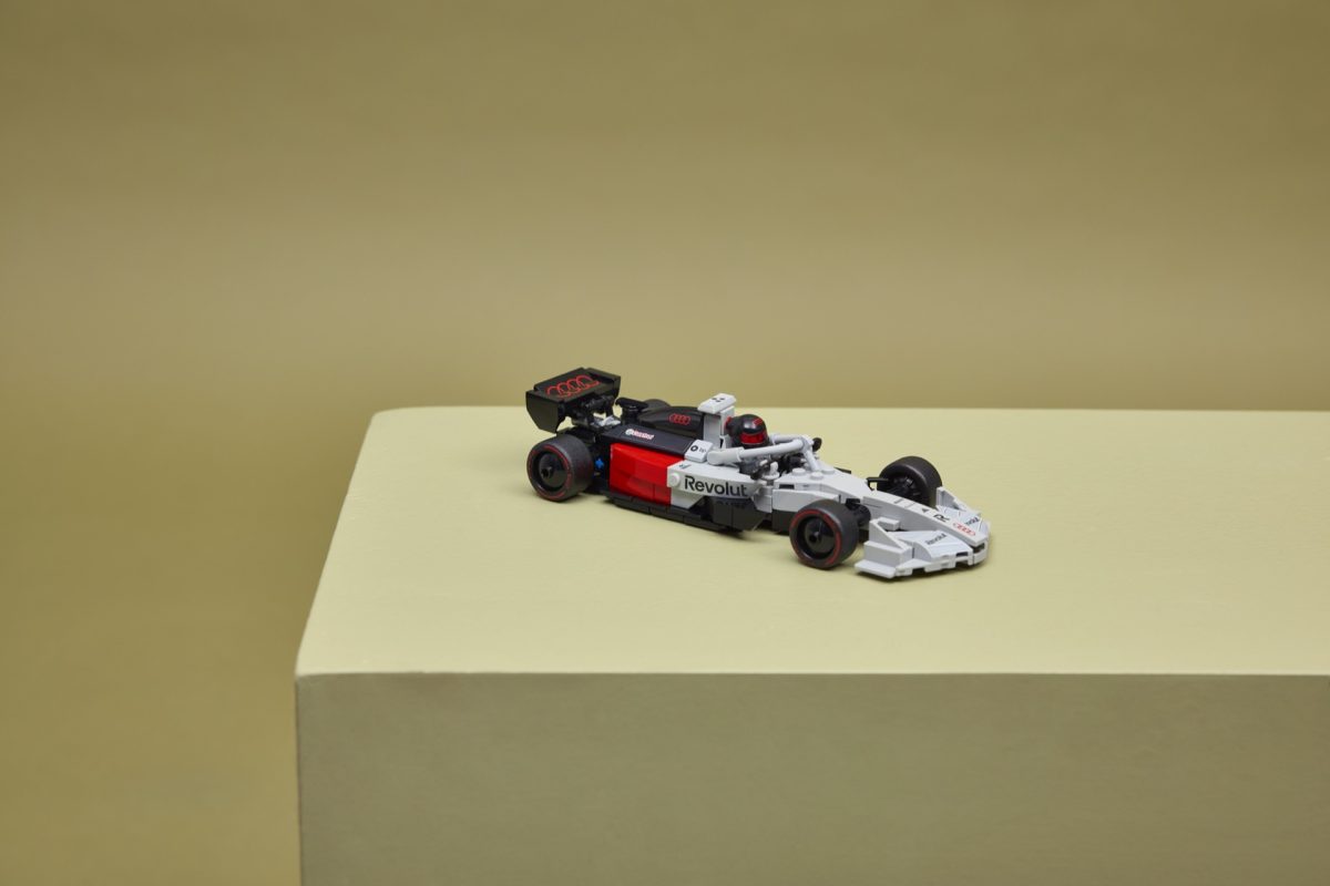 LEGO Speed Champions 77259 Audi Revolut F1 Team R26 7 1200x800