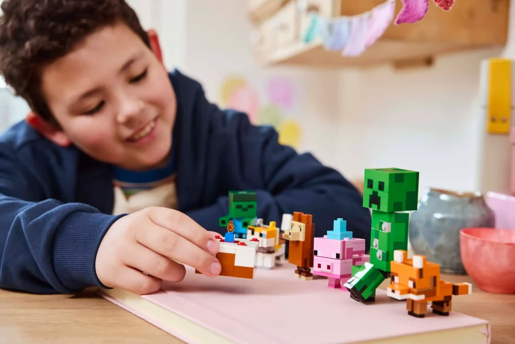 LEGO Minecraft 21281 Baby Pigs Birthday Celebration 4 1024x684