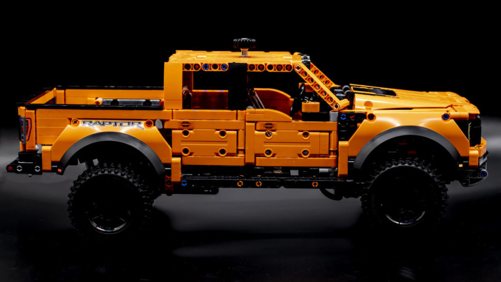 LEGO Technic 42126 Ford F 150 Raptor 1 1024x576
