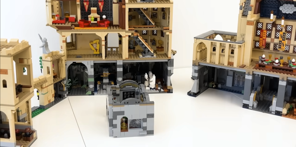 LEGO Harry Potter Hogwarts Castle in full 6 1024x511
