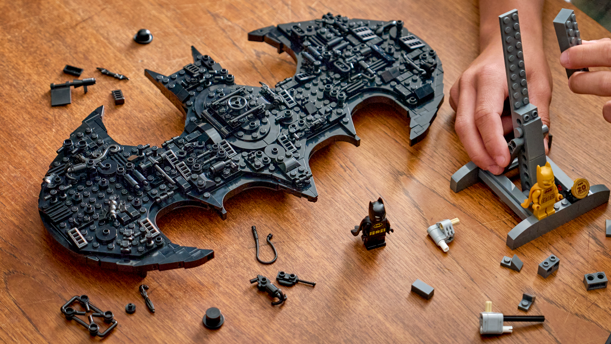 LEGO DC 76330 Batman Logo