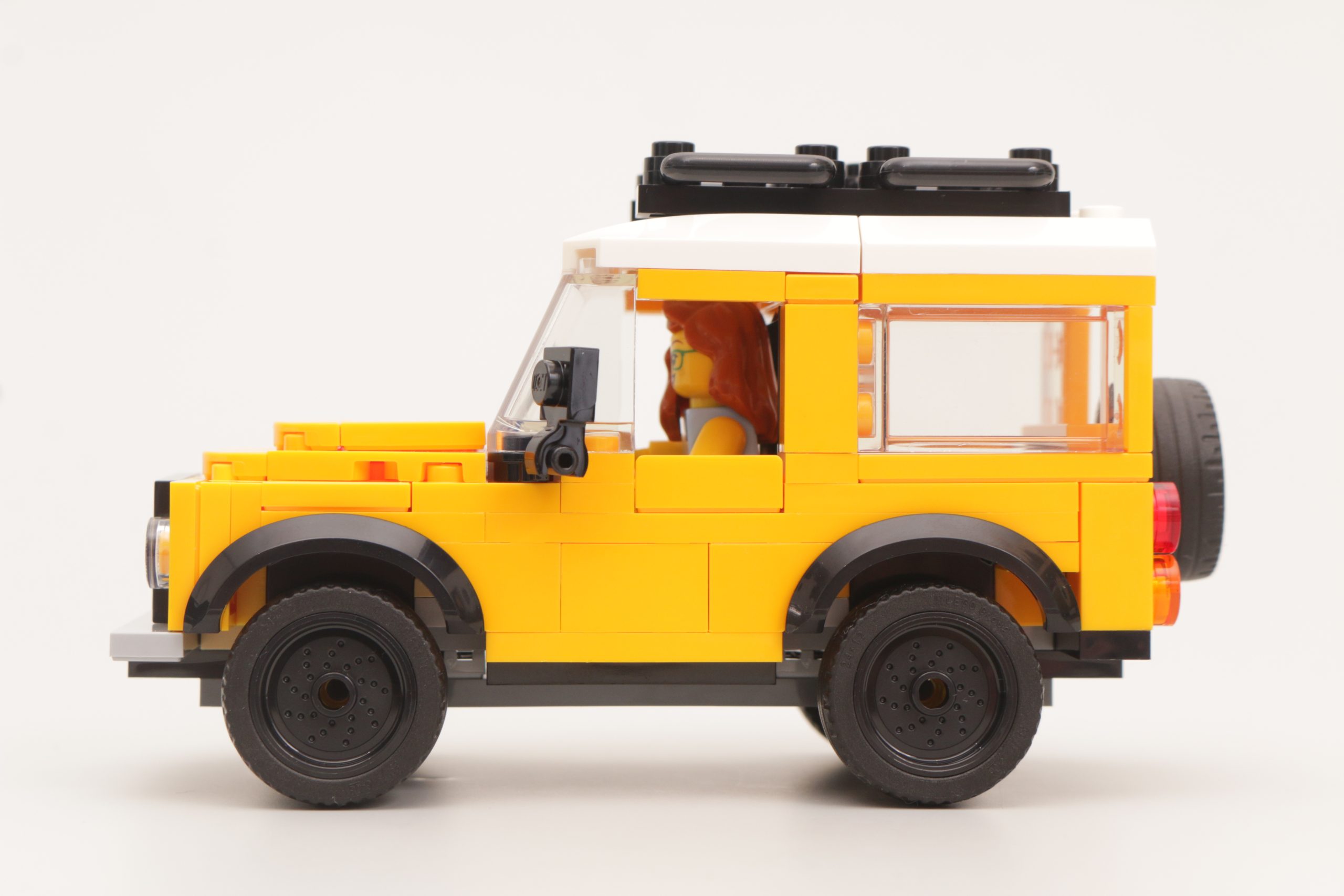 LEGO Creator 40650 Land Rover Classic Defender review 8 scaled