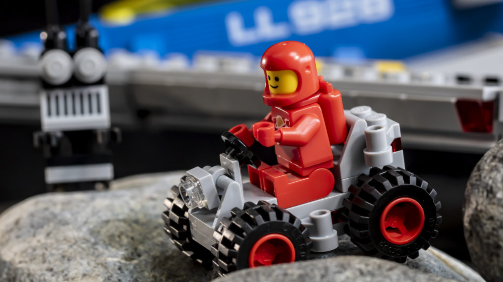 LEGO ICONS 10497 Galaxy Explorer 35 1024x576
