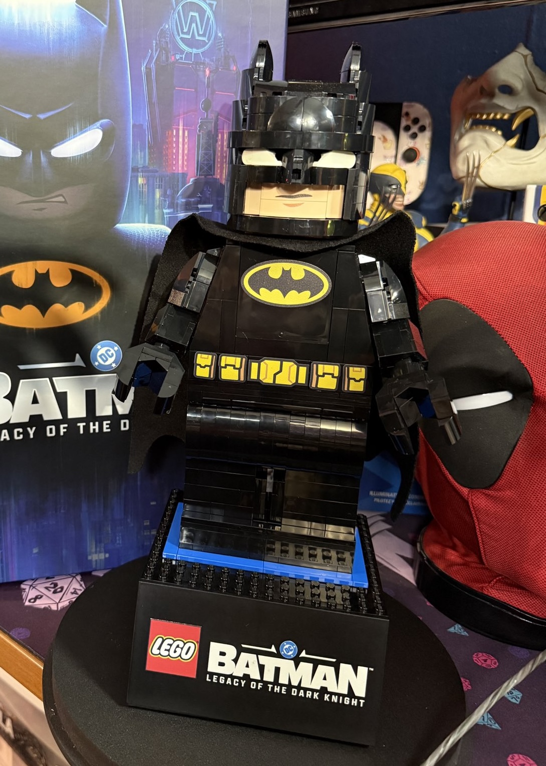 JAYSHOCKBLAST LEGO Batman up-scaled minifigure